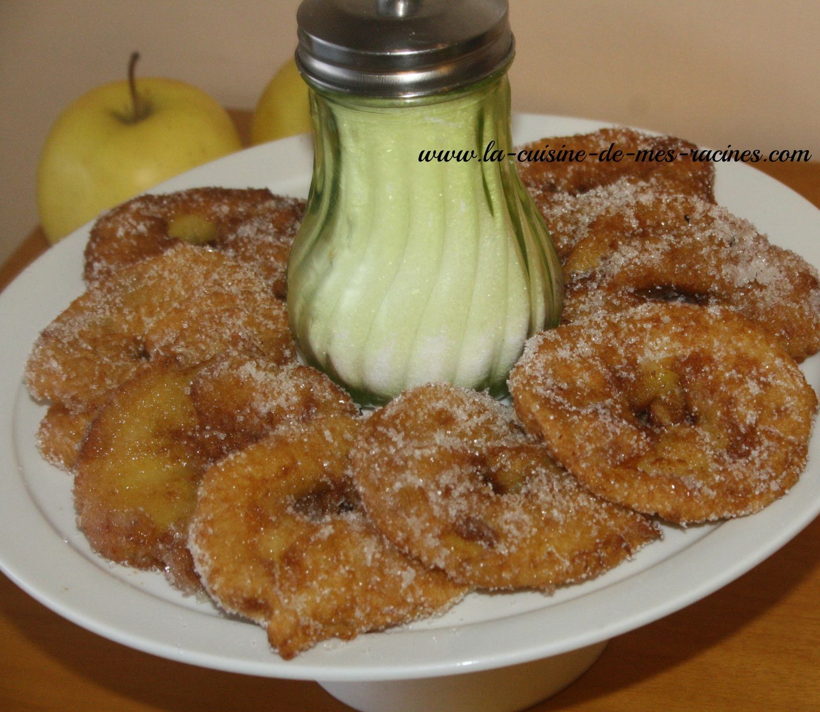 http://a135.idata.over-blog.com/3/52/23/76/aid-2011/Beignets-de-pommes/beignets-de-pommes.jpg